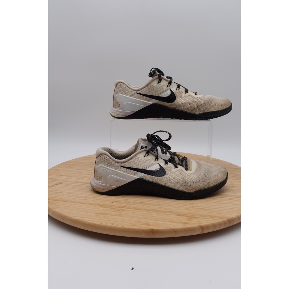 Nike Metcon Shoes Mens Size 9 42.5 Beige Black Mesh Training Sneakers Gym